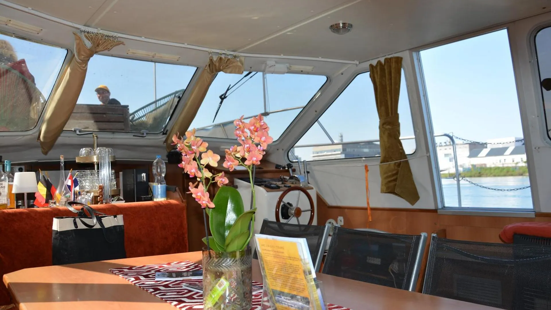 Botel Basel Hotelboot Arc En Ciel Svizzera